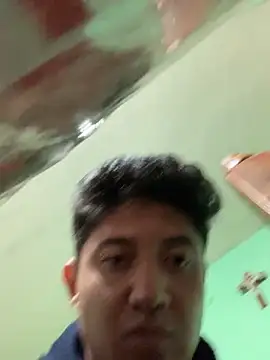 Snapshot of PerraAsquerosa_ chatting on December 14, 9:37 am PerraAsquerosa online show from December 14, 9:37 am