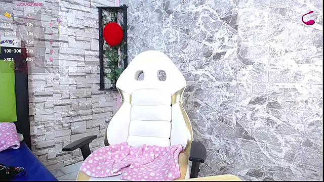 Snapshot of Kony_Lan chatting on October 8, 12:39 pm Kony Lan online show from October 8, 12:39 pm