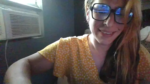 mayra mayhem online show from August 3, 4:02 pm