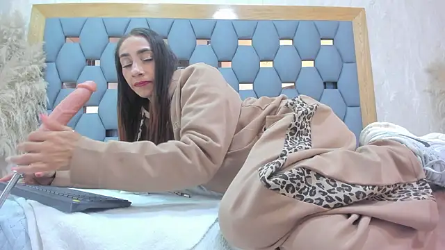 crystal sm online show from March 12, 3:12 am