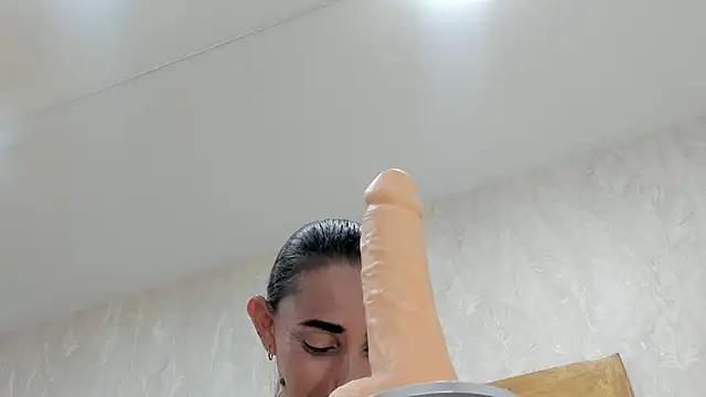 crystal sm online show from April 8, 3:08 am