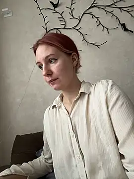 Hera Mark online show from November 12, 5:00 am