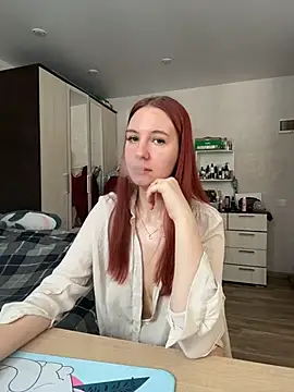 Hera Mark online show from March 12, 5:02 am