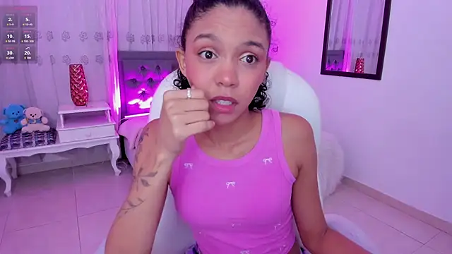 aitana kahlo online show from October 3, 11:34 am