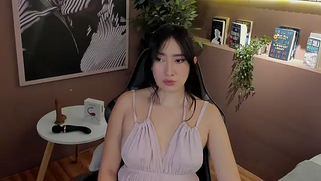 Skyyle  online show from July 17, 12:57 pm
