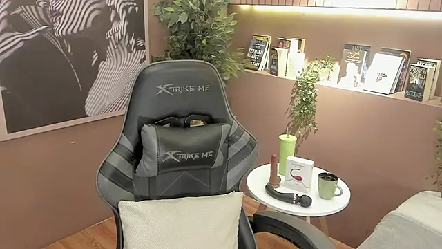 Snapshot of Skyyle_ chatting on May 30, 1:28 pm Skyyle online show from May 30, 1:28 pm