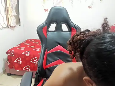 Snapshot of Liana_hot12 chatting on May 20, 2:14 pm Liana hot12 online show from May 20, 2:14 pm