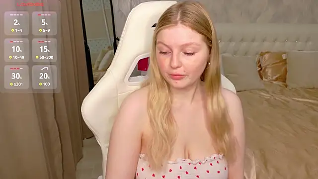 AmeliaDiamond online show from April 3, 12:50 am