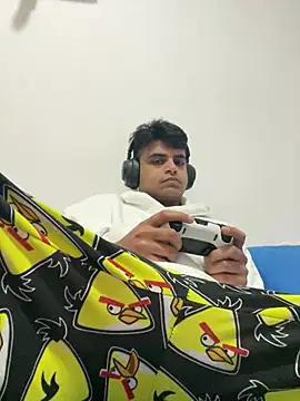 Noam7080z online show from January 9, 9:00 pm