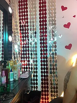 Snapshot of Nicol_V chatting on February 17, 4:54 am Nicol V online show from February 17, 4:54 am