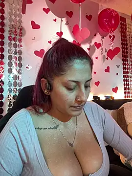 Snapshot of Nicol_V chatting on February 14, 4:02 am Nicol V online show from February 14, 4:02 am