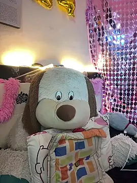 Snapshot of Nicol_V chatting on December 20, 4:59 am Nicol V online show from December 20, 4:59 am