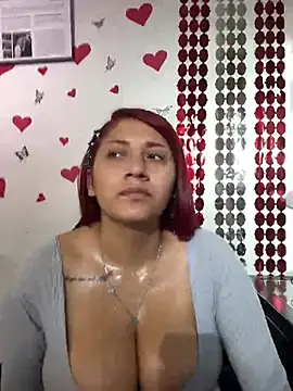 Snapshot of Nicol_V chatting on June 12, 5:27 am Nicol V online show from June 12, 5:27 am