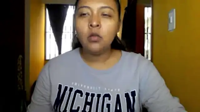 Snapshot of ALANA_150 chatting on May 21, 1:52 pm ALANA 150 online show from May 21, 1:52 pm