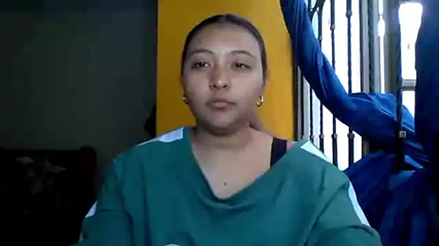 Snapshot of ALANA_150 chatting on May 11, 1:23 pm ALANA 150 online show from May 11, 1:23 pm