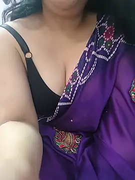Snapshot of roshni_agrawal0 chatting on July 3, 4:19 am roshni agrawal0 online show from July 3, 4:19 am