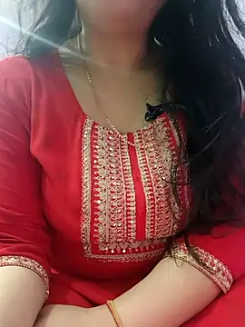 Snapshot of roshni_agrawal0 chatting on February 11, 6:13 am roshni agrawal0 online show from February 11, 6:13 am