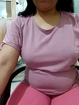 Snapshot of roshni_agrawal0 chatting on October 4, 10:17 am roshni agrawal0 online show from October 4, 10:17 am