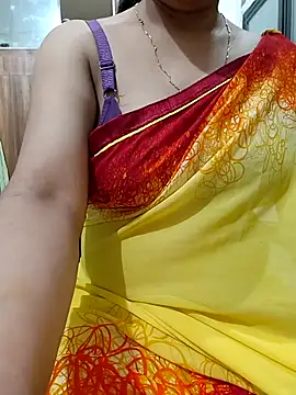 Snapshot of roshni_agrawal0 chatting on September 25, 3:29 pm roshni agrawal0 online show from September 25, 3:29 pm