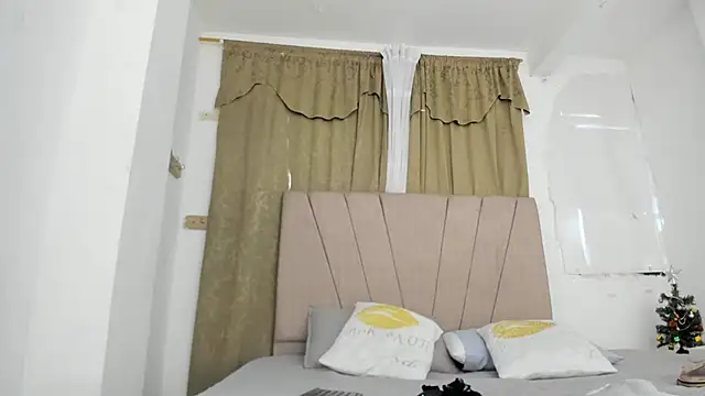 Lady miss    online show from December 3, 12:26 pm