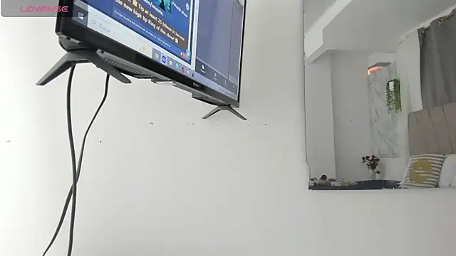 Lady miss    online show from February 4, 12:11 pm