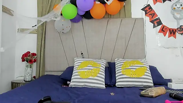 Lady miss    online show from October 30, 12:25 pm