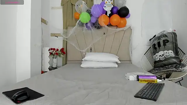 Lady miss    online show from October 17, 12:07 pm