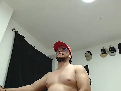 Snapshot of cloudsxxx chatting on February 11, 11:26 pm cloudsxxx online show from February 11, 11:26 pm