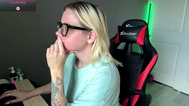 Charlies world online show from September 26, 5:42 pm