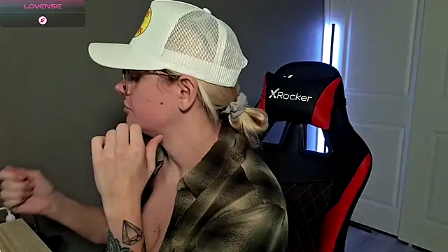 Charlies world online show from September 21, 6:24 pm