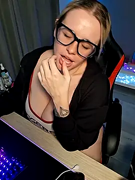 Charlies world online show from September 12, 8:19 pm