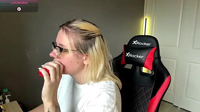 Charlies world online show from September 25, 4:24 pm