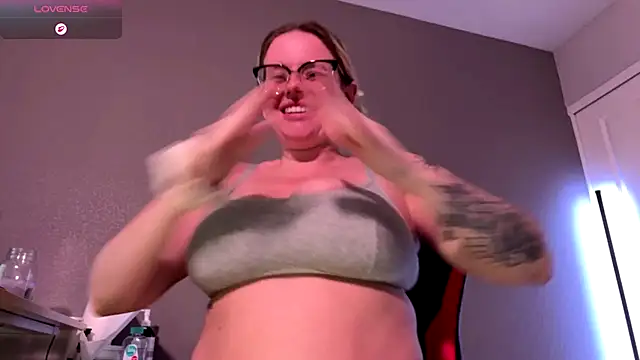 Charlies world online show from November 23, 6:51 pm