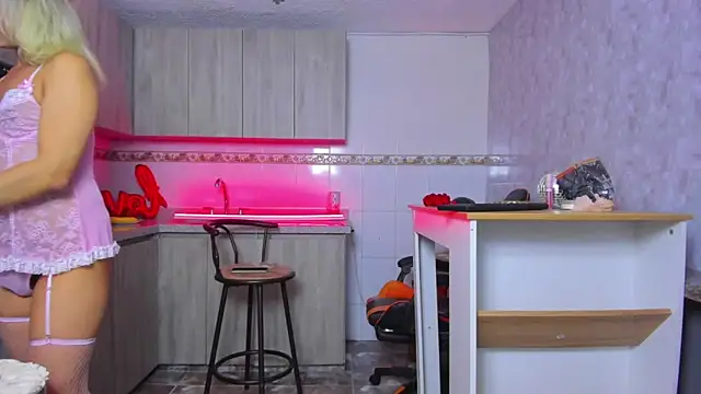 ZaiMoon  online show from October 16, 7:33 pm