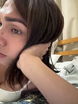 Snapshot of Ladyboyluxe chatting on March 1, 7:14 pm Ladyboyluxe online show from March 1, 7:14 pm