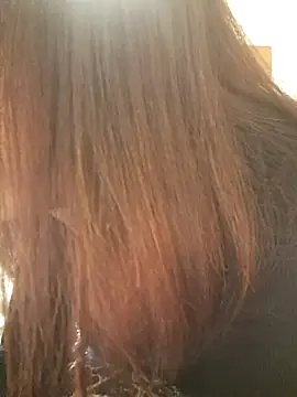 Snapshot of Ladyboyluxe chatting on February 24, 12:33 am Ladyboyluxe online show from February 24, 12:33 am