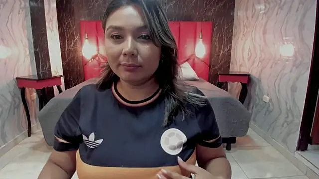 LatinaHoleQueen online show from November 18, 2:53 pm