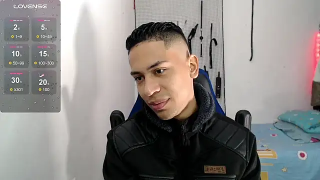 dylan apol0 online show from September 19, 2:59 am