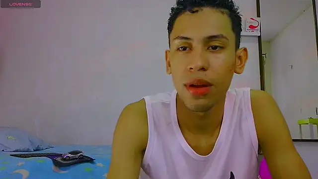 dylan apol0 online show from February 28, 5:29 am