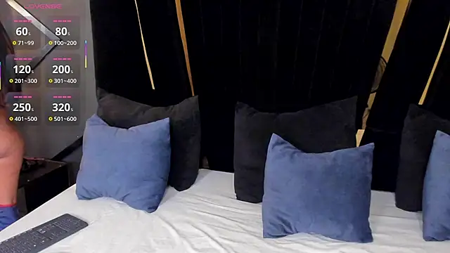 Snapshot of arisha_williams chatting on October 24, 6:07 pm arisha williams online show from October 24, 6:07 pm