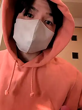 kqitooo online show from January 7, 8:41 am