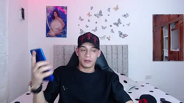 Ethanho0t online show from January 12, 10:33 am