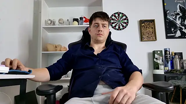 aaron nvk online show from December 16, 9:19 pm