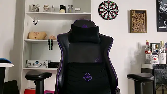 aaron nvk online show from April 10, 8:38 pm