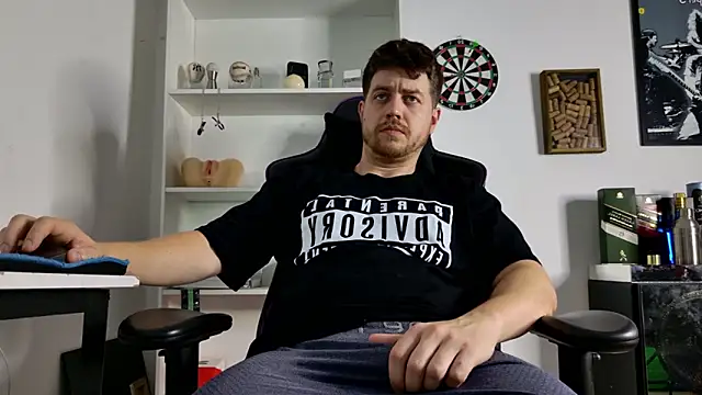 aaron nvk online show from February 2, 10:42 pm