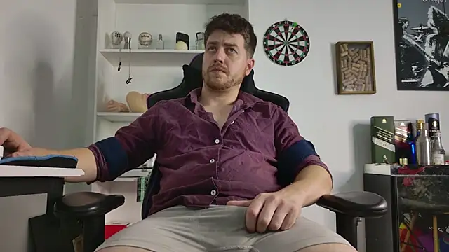 aaron nvk online show from February 18, 2:20 am