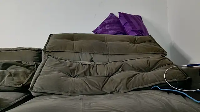 aaron nvk online show from February 5, 9:32 pm