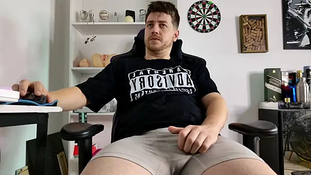 aaron nvk online show from February 14, 6:30 pm