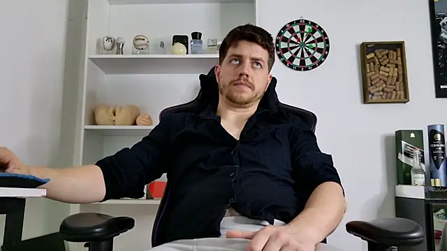 aaron nvk online show from December 2, 8:54 pm