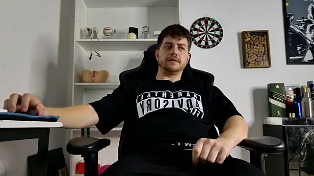 aaron nvk online show from February 3, 5:38 am